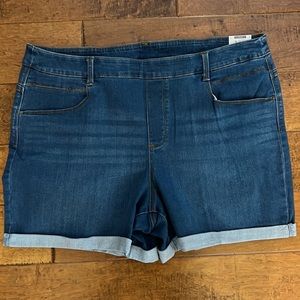 Time and Tru Pull-On Light Wash Blue Stretch Jean Shorts Size XXL